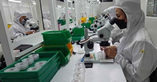 Mikrocievky: prehľad dizajnu, výroby a aplikácií