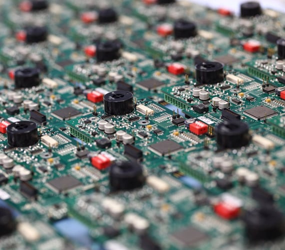 THT montáž PCB podľa požiadaviek zákazníka