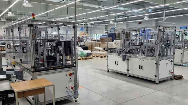 Inštalácia výrobnej linky na cievky pre automobilové elektromagnetické ventily.