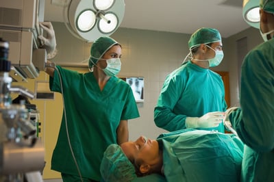 Aké inovácie vznikajú v medicínskej technike vďaka novým mikrocievkam?